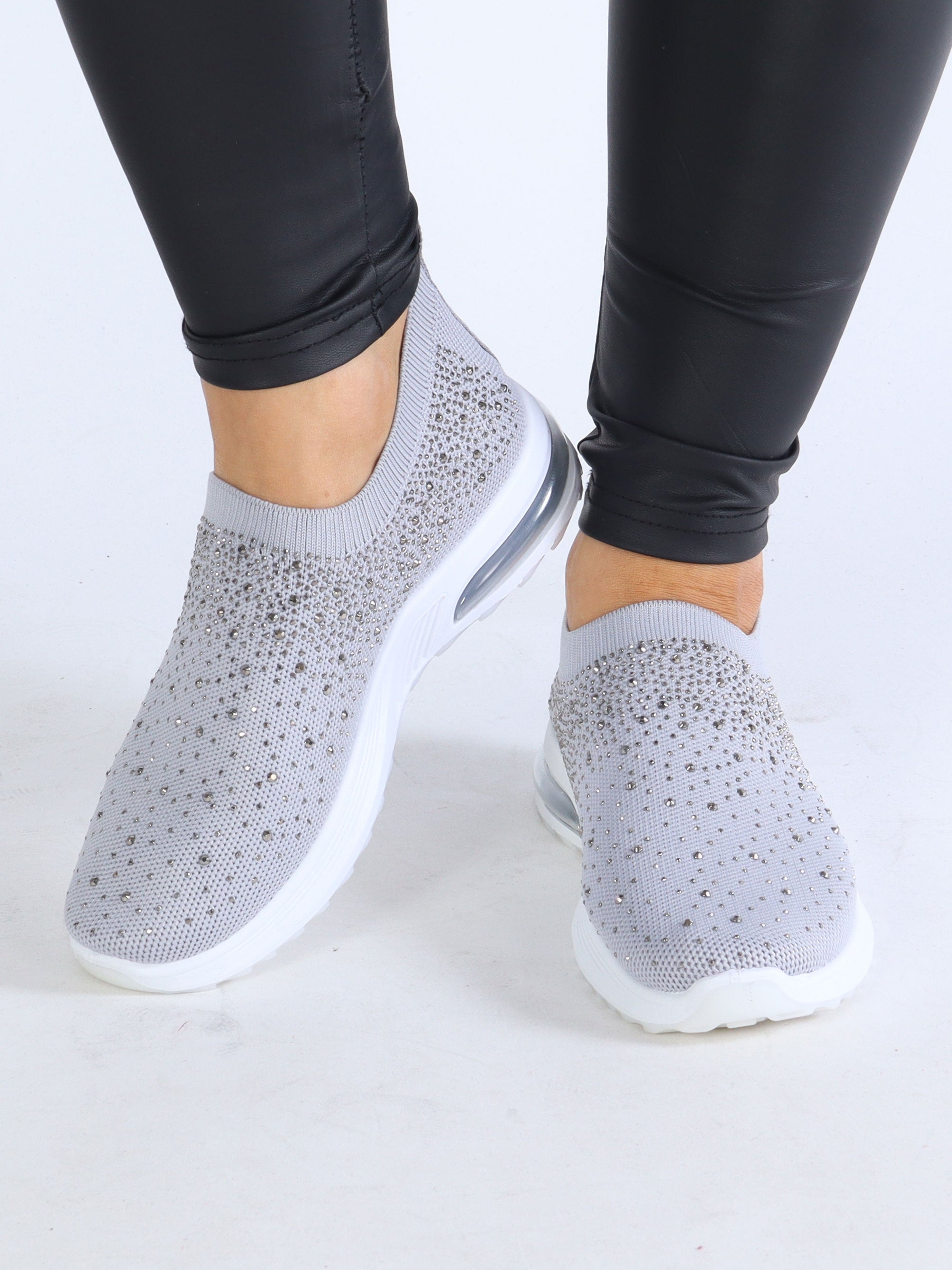 Petrina - Svarta strumpskor med imiterad strumpa